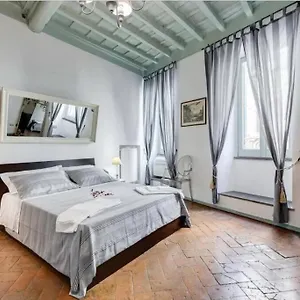 Apartament Lauraluxuryhome Vista Fori Imperiali, Rzym